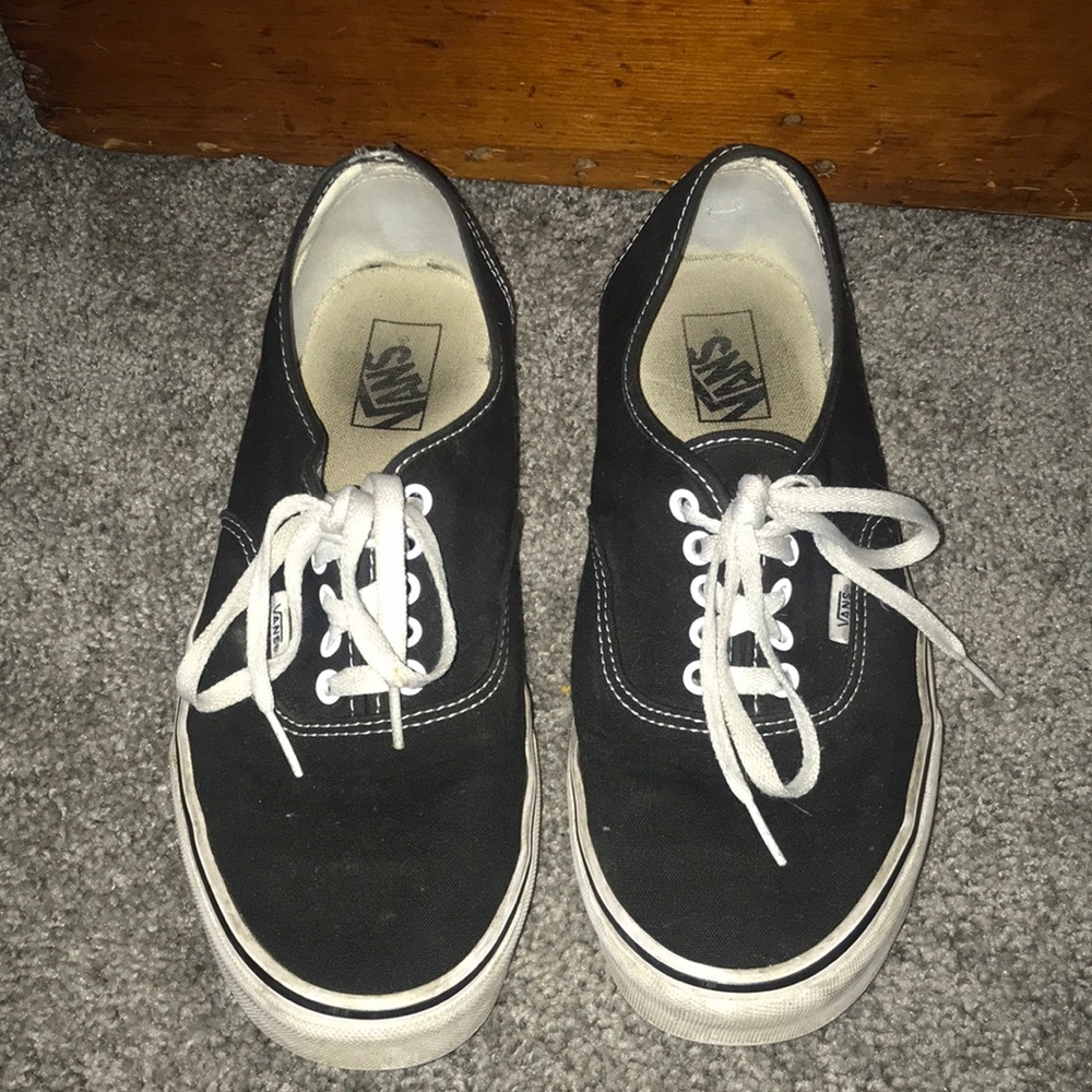Black Classic Authentic Vans
